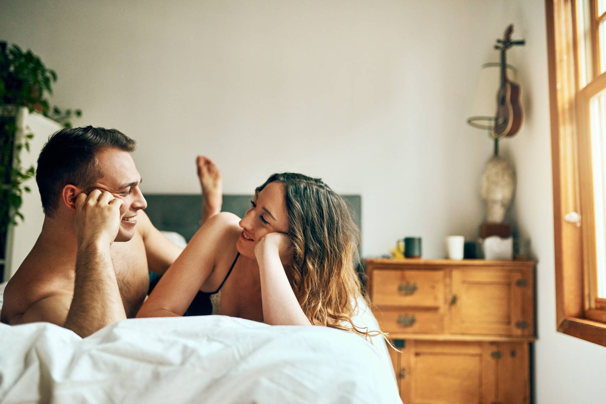 El arte de conectar con la pareja en la cama… con una buena conversación